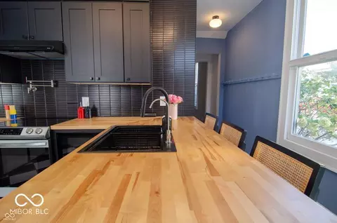 Kitchen - 607 Lord St, Indianapolis, IN 46202 photo 1 of 5