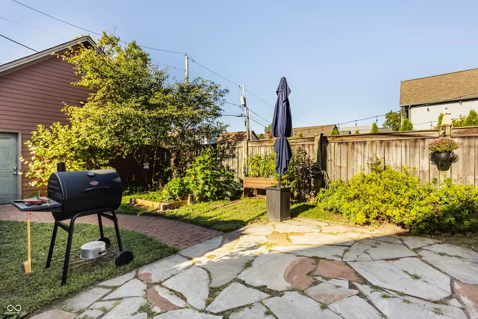 Exterior - 607 Lord St, Indianapolis, IN 46202 photo 8 of 12
