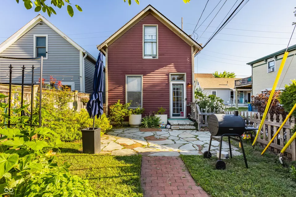 Exterior - 607 Lord St, Indianapolis, IN 46202 photo 11 of 12