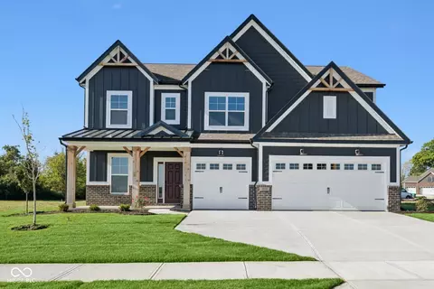 3650 Hayden Valley Dr, Bargersville, IN 46106