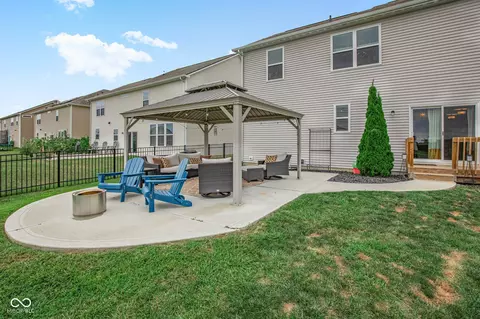 Exterior - 4160 Lotus St, Plainfield, IN 46168 photo 8 of 10