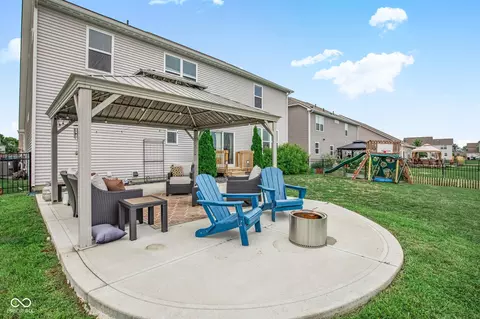 Exterior - 4160 Lotus St, Plainfield, IN 46168 photo 9 of 10