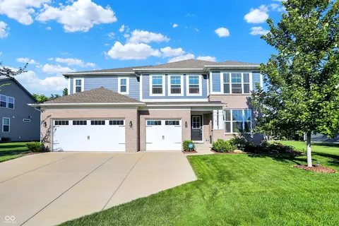 9968 Midnight Line Dr, Fishers, IN 46040