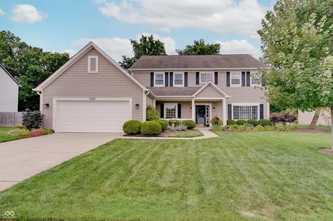 10783 Thistle Rdg, Fishers, IN 46038