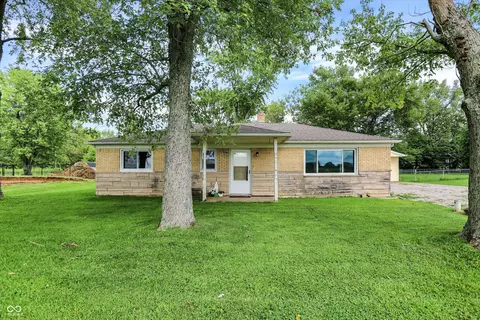 7326 N 500 W, Fairland, IN 46126