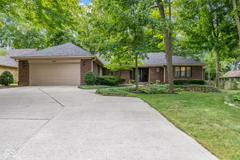 1535 Timber Ln, Greenwood, IN 46142