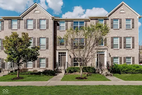 255 Coatsville Dr, Westfield, IN 46074
