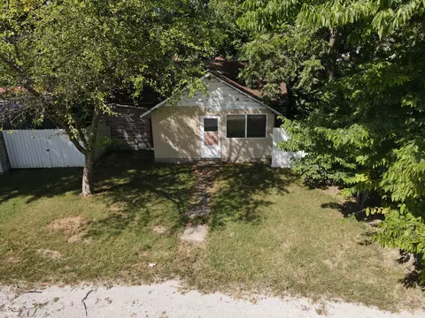 1908 Mulberry St, Noblesville, IN 46060