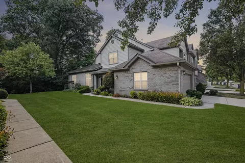 9233 Muir Ln, Fishers, IN 46037