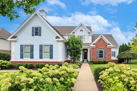 14662 Parkhurst Dr, Westfield, IN 46074