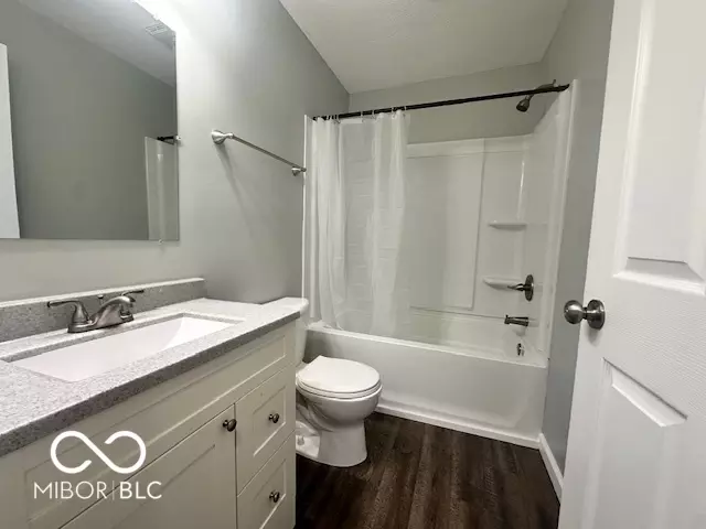 Bath - 11630 W Georgetown Rd, Columbus, IN 47201 photo 2 of 3