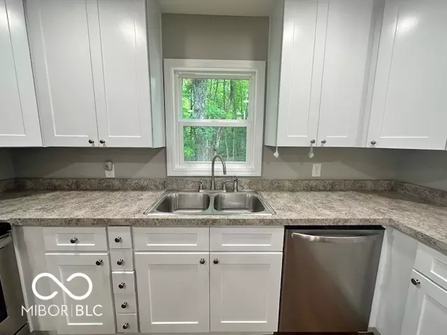 Kitchen - 11630 W Georgetown Rd, Columbus, IN 47201 photo 3 of 4