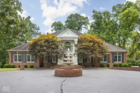 565 E William And Mary Dr, Martinsville, IN 46151