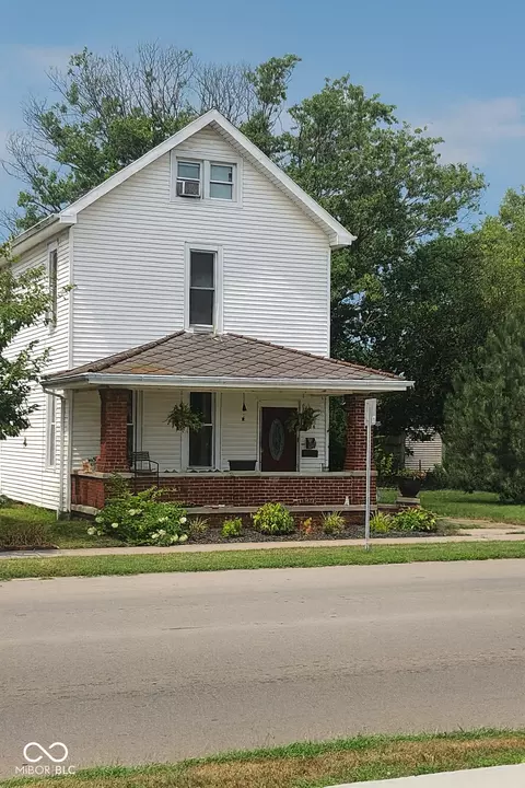 624 S Walnut St, Seymour, IN 47274