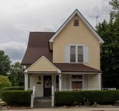 202 N State St, Greenfield, IN 46140