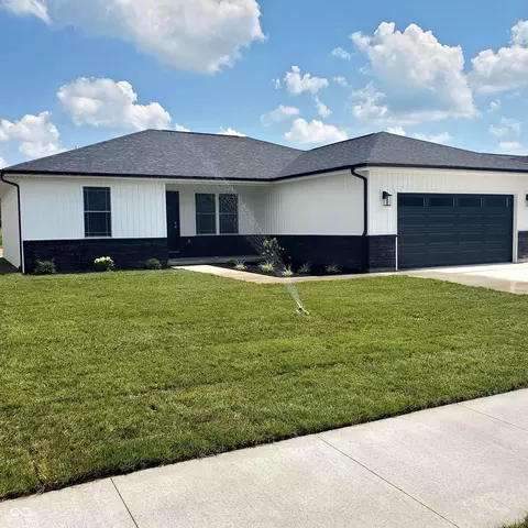 735 Marley Ln, Seymour, IN 47274