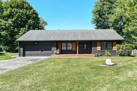 9800 Hamilton Hills Ln, Fishers, IN 46038