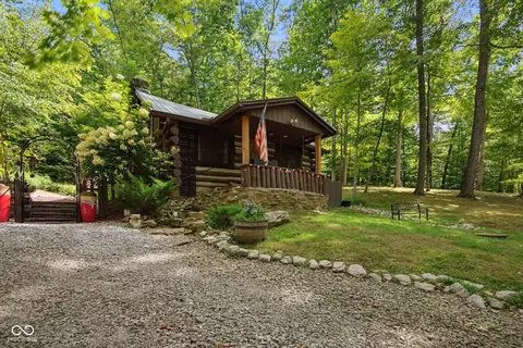 3559 Helmsburg Rd, Nashville, IN 47448