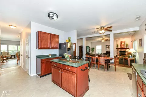 8221 S Evening Dr, Pendleton, IN 46064 photo 11