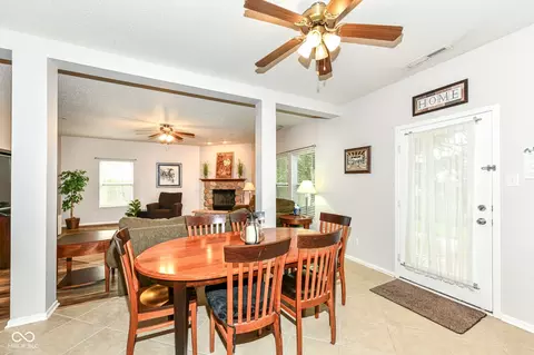 8221 S Evening Dr, Pendleton, IN 46064 photo 14