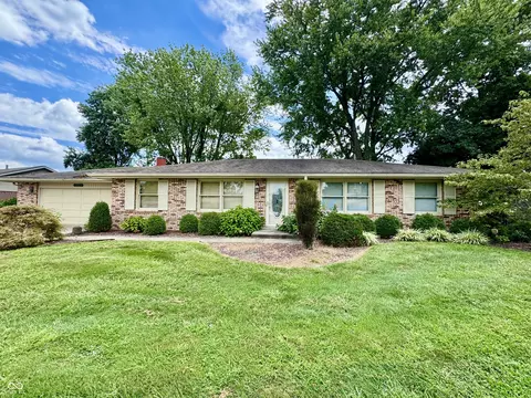 4515 W Mission Ct, Columbus, IN 47203