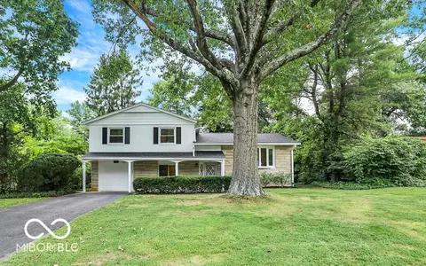 103 N Lexington Dr, Bloomington, IN 47408