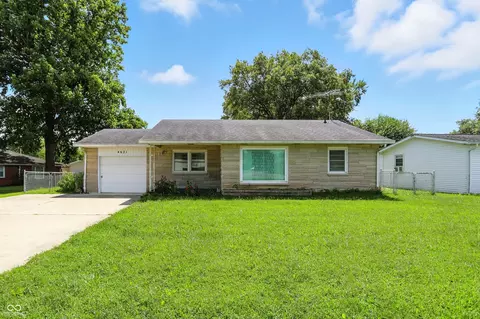 4621 25th St, Columbus, IN 47203