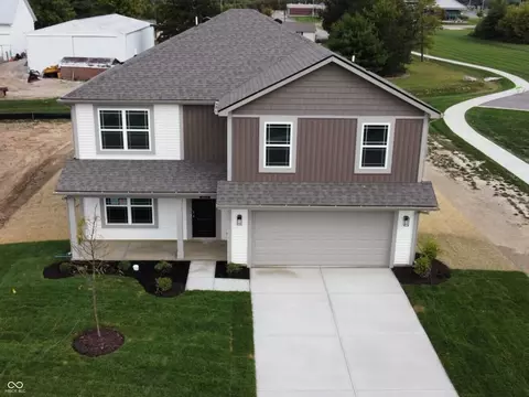 1215 Simms Ln, Greenfield, IN 46140