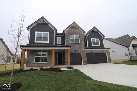 4945 Cinnabar Trl, Brownsburg, IN 46112