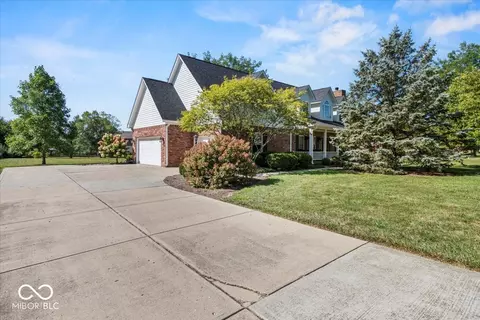1975 10th St, Danville, IN 46122