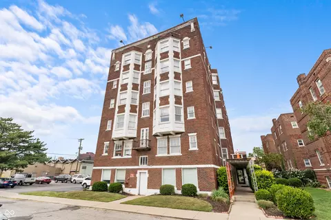230 E 9th St #611, Indianapolis, IN 46204