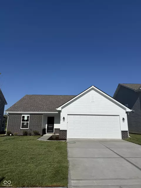 1942 Hill Lake Ln, Indianapolis, IN 46239