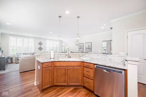 Kitchen - 4917 Silverbell Dr, Plainfield, IN 46168 photo 4 of 4