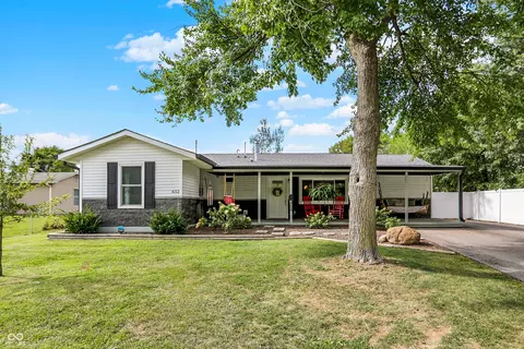 652 Mooreland Dr, Whiteland, IN 46184