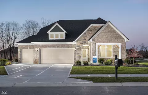 8436 Paxton Dr, Brownsburg, IN 46112