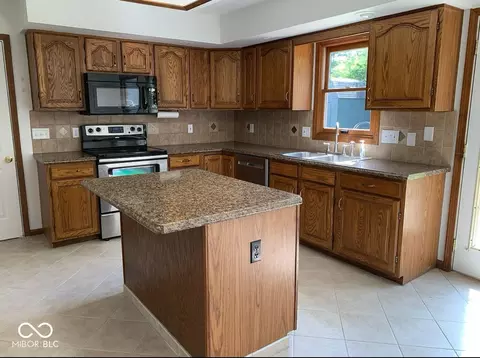 1210 Pendle Hill Ave, Pendleton, IN 46064 photo 8