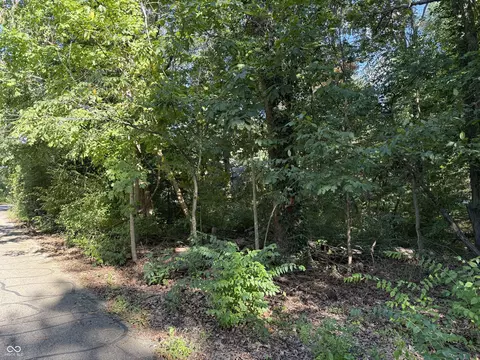 7089 Muskrat Dr, Nineveh, IN 46164