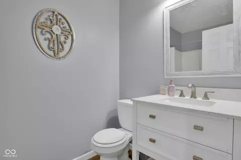 Bath - 8245 Devon Ave, Indianapolis, IN 46239 photo 2 of 4