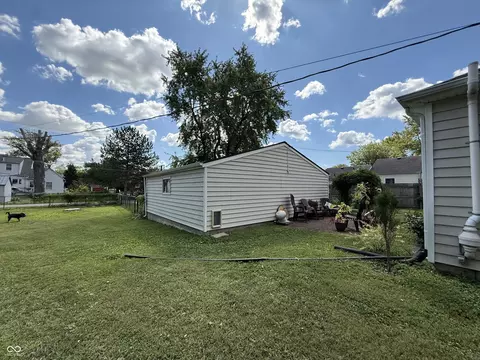Exterior - 303 Duffey St, Plainfield, IN 46168 photo 9 of 17