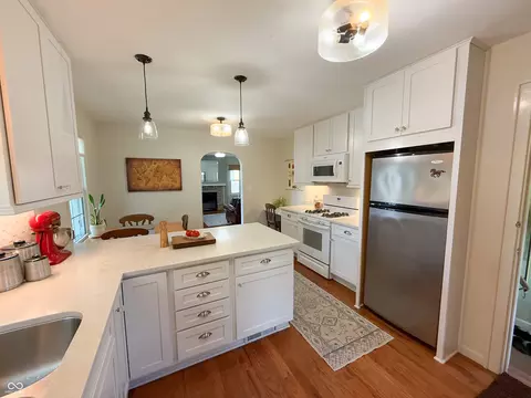 Kitchen - 303 Duffey St, Plainfield, IN 46168 photo 4 of 5