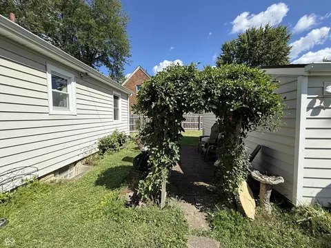 Exterior - 303 Duffey St, Plainfield, IN 46168 photo 10 of 17
