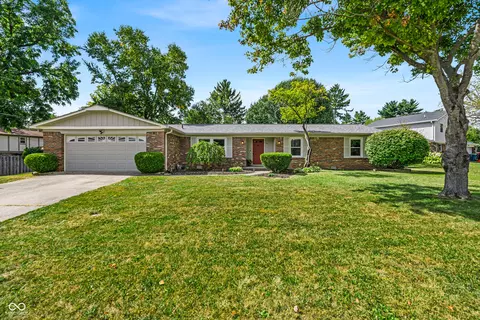 99 Stonehedge Ct, Carmel, IN 46032