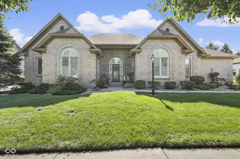 7605 Donegal Dr, Indianapolis, IN 46217
