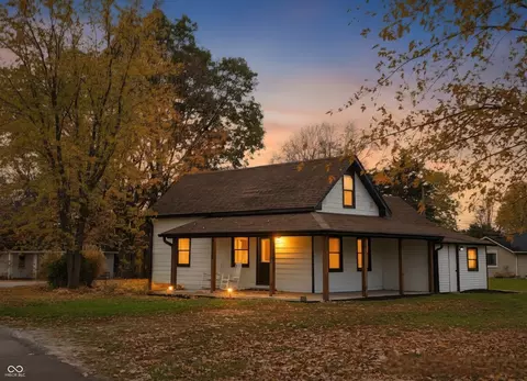 6138 Clinton St, Stilesville, IN 46180