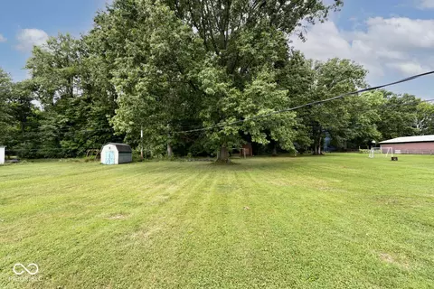 Exterior - 5656 S County Road 600 E, Plainfield, IN 46168 photo 6 of 7