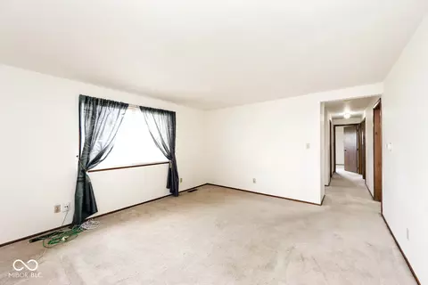 Living - 5656 S County Road 600 E, Plainfield, IN 46168 photo 1 of 2