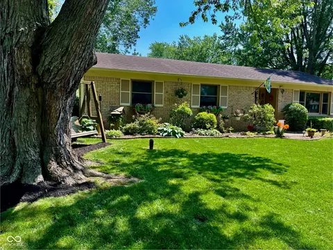 7921 Sharon Dr, Avon, IN 46123