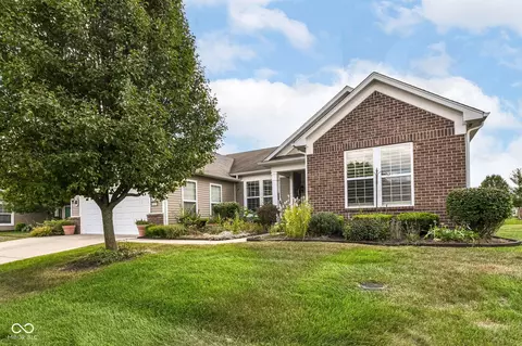 Exterior - 16159 Vintner Dr, Fishers, IN 46037 photo 3 of 9