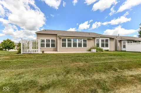 Exterior - 16159 Vintner Dr, Fishers, IN 46037 photo 6 of 9