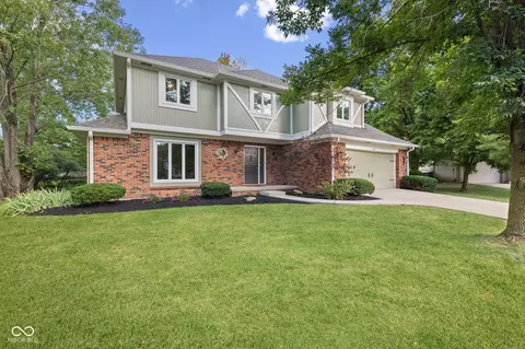 8213 Windhaven Cir, Indianapolis, IN 46236